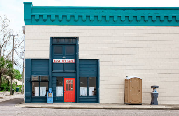 Best Porta potty rental near me  in Van Buren, MO